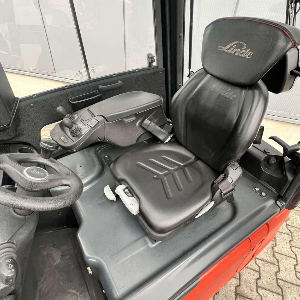 Linde E16 (386-02) EVO - Elektromos targonca: 5 kép. Linde E16 (386-02) EVO - Elektromos targonca: 5 kép.