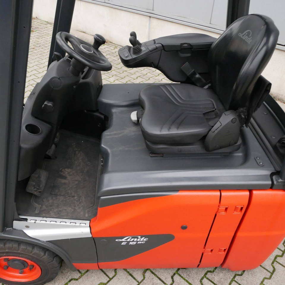 Linde E16C (386-02) EVO - Elektromos targonca: 3 kép. Linde E16C (386-02) EVO - Elektromos targonca: 3 kép.