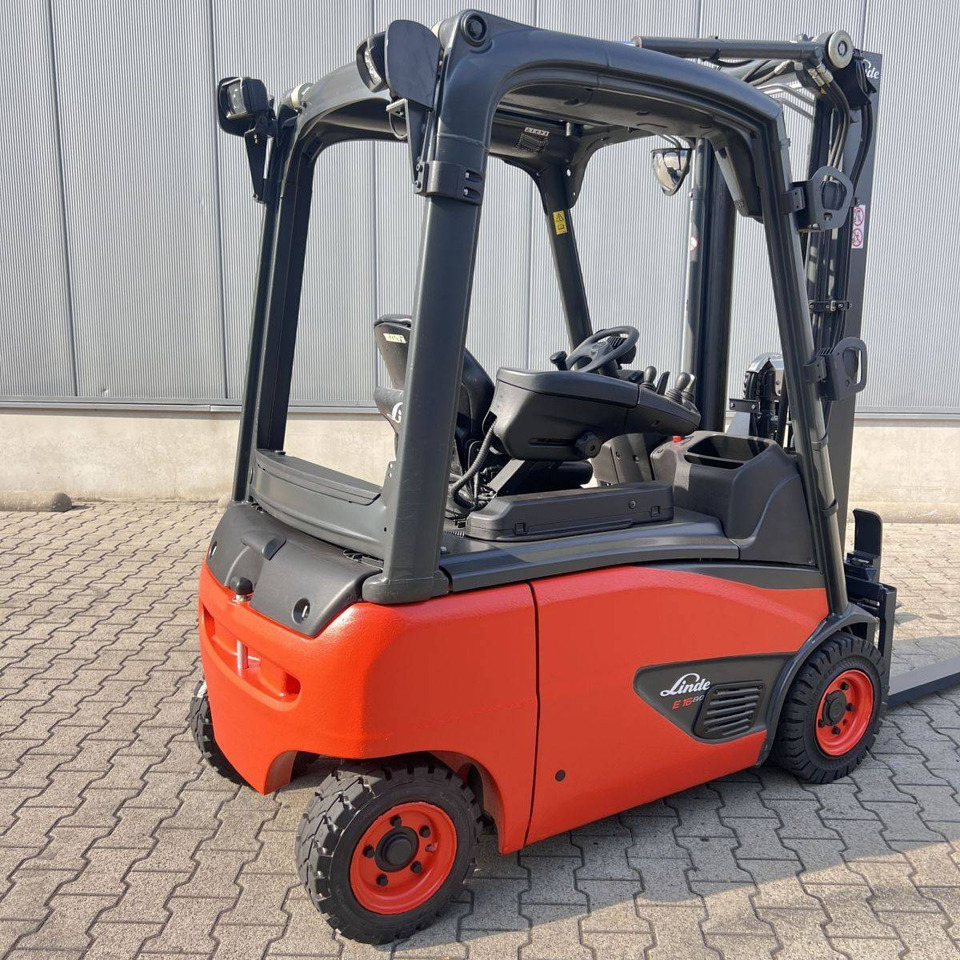 Linde E16P (386-02) EVO - Elektromos targonca: 2 kép. Linde E16P (386-02) EVO - Elektromos targonca: 2 kép.