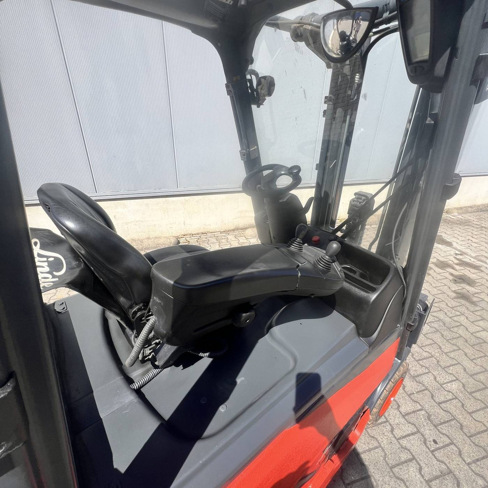 Linde E16PH (386-02) EVO - Elektromos targonca: 5 kép. Linde E16PH (386-02) EVO - Elektromos targonca: 5 kép.