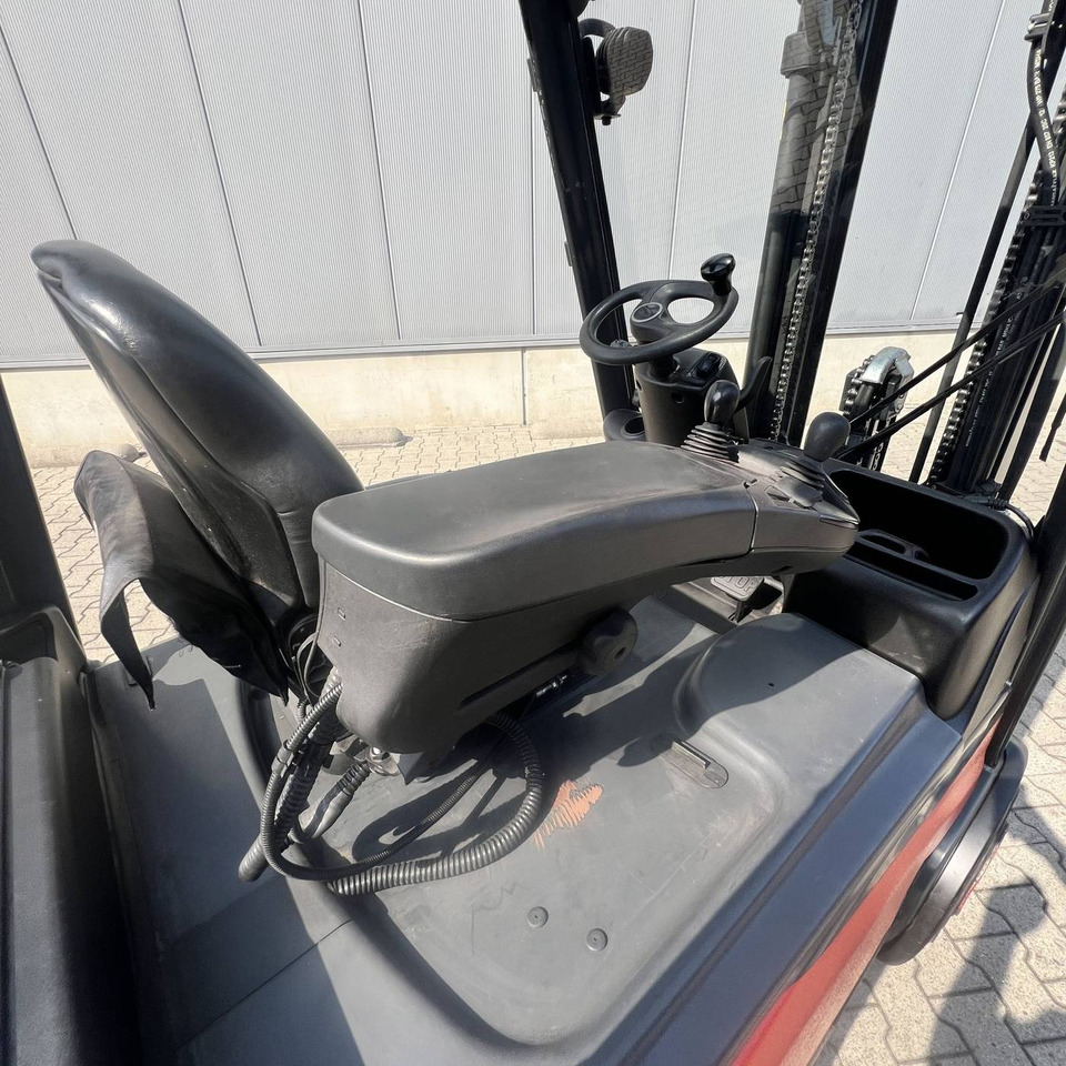 Elektromos targonca Linde E18PH (386-02) EVO: 10 kép. Elektromos targonca Linde E18PH (386-02) EVO: 10 kép.