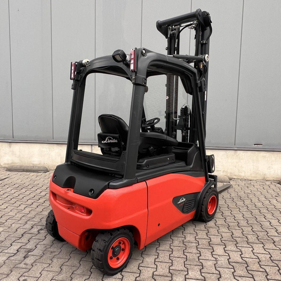Linde E20PL (386-02) EVO - Elektromos targonca: 2 kép. Linde E20PL (386-02) EVO - Elektromos targonca: 2 kép.