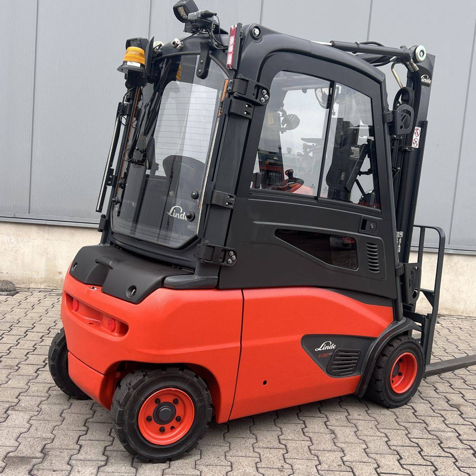 Linde E20PL (386-02) EVO - Elektromos targonca: 2 kép. Linde E20PL (386-02) EVO - Elektromos targonca: 2 kép.