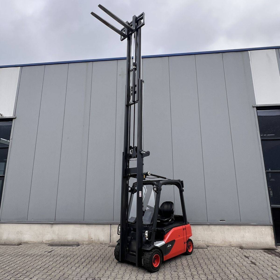 Linde E20PL (386-02) EVO lízing Linde E20PL (386-02) EVO: 19 kép.