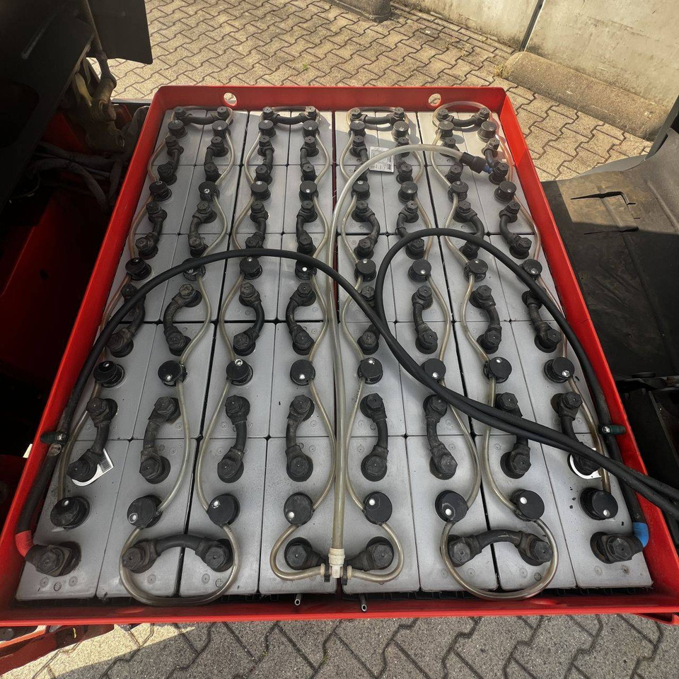 Elektromos targonca Linde E25L (387): 11 kép.