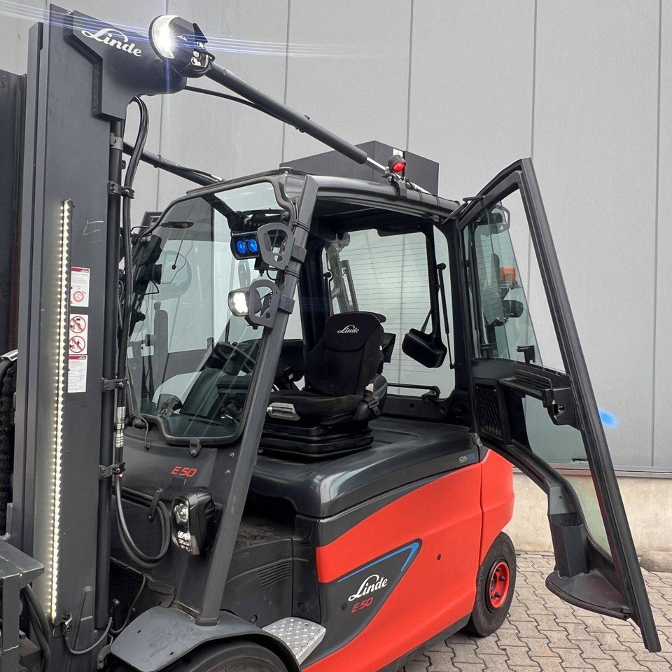 Linde E50/600HL (388) - Elektromos targonca: 5 kép. Linde E50/600HL (388) - Elektromos targonca: 5 kép.