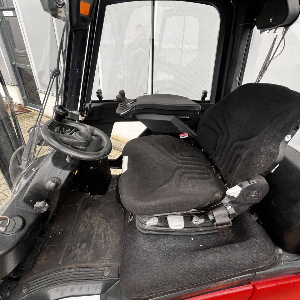 Linde H16D (391) - Dízel targonca: 4 kép. Linde H16D (391) - Dízel targonca: 4 kép.