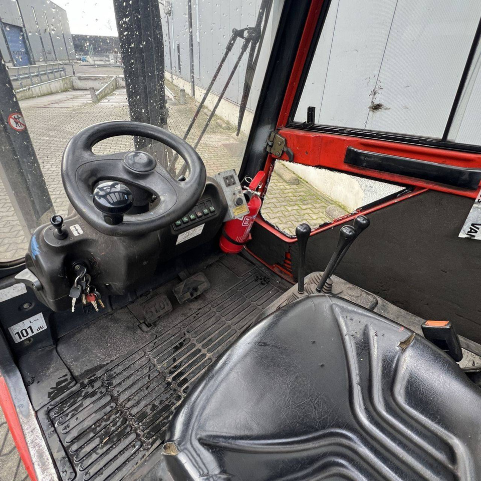 Linde H25T-03 (351) - Gázüzemű targonca: 4 kép. Linde H25T-03 (351) - Gázüzemű targonca: 4 kép.