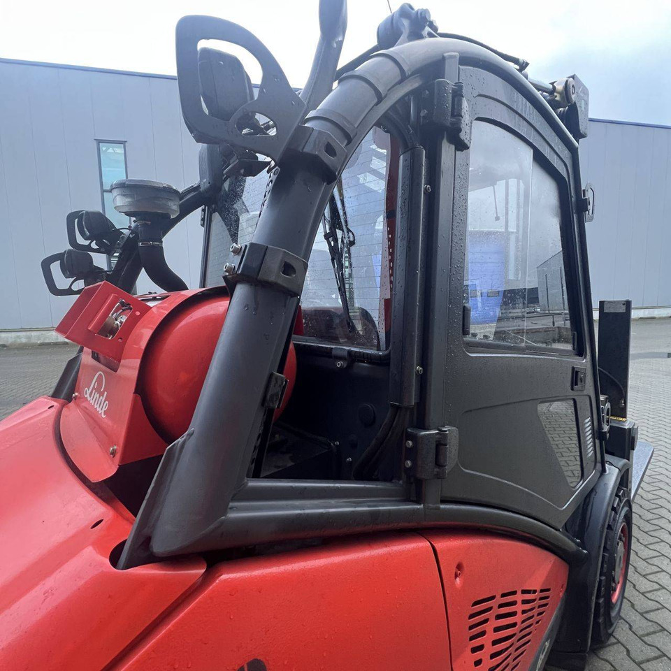 Linde H40T-02 (394) EVO - Gázüzemű targonca: 3 kép. Linde H40T-02 (394) EVO - Gázüzemű targonca: 3 kép.
