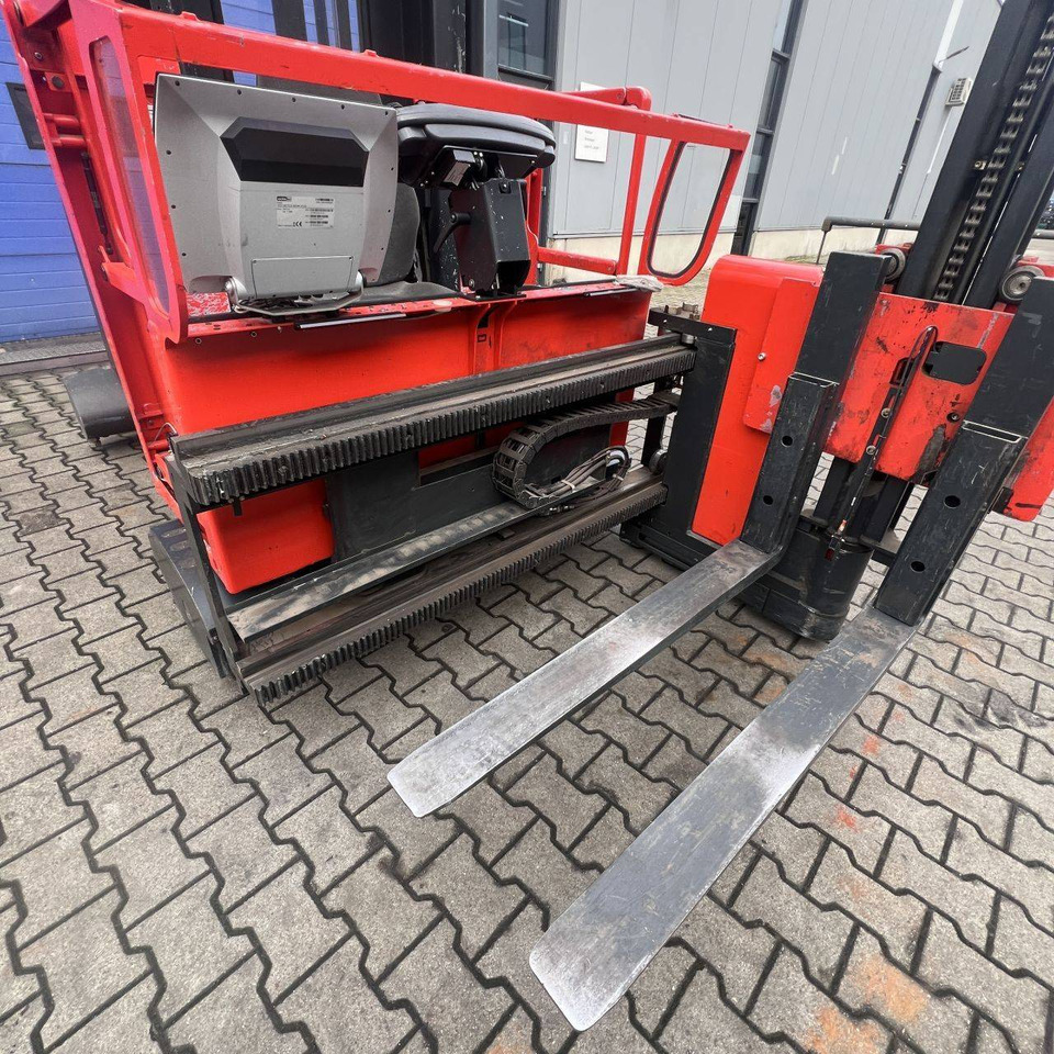 Linde Kombi L-Head (011) - Raktári polc: 4 kép. Linde Kombi L-Head (011) - Raktári polc: 4 kép.