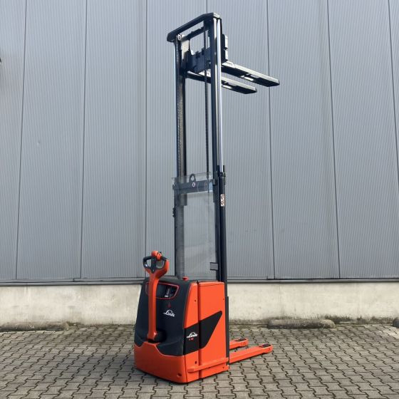 Linde L16 (1173) - Emelőtargoncá: 3 kép. Linde L16 (1173) - Emelőtargoncá: 3 kép.