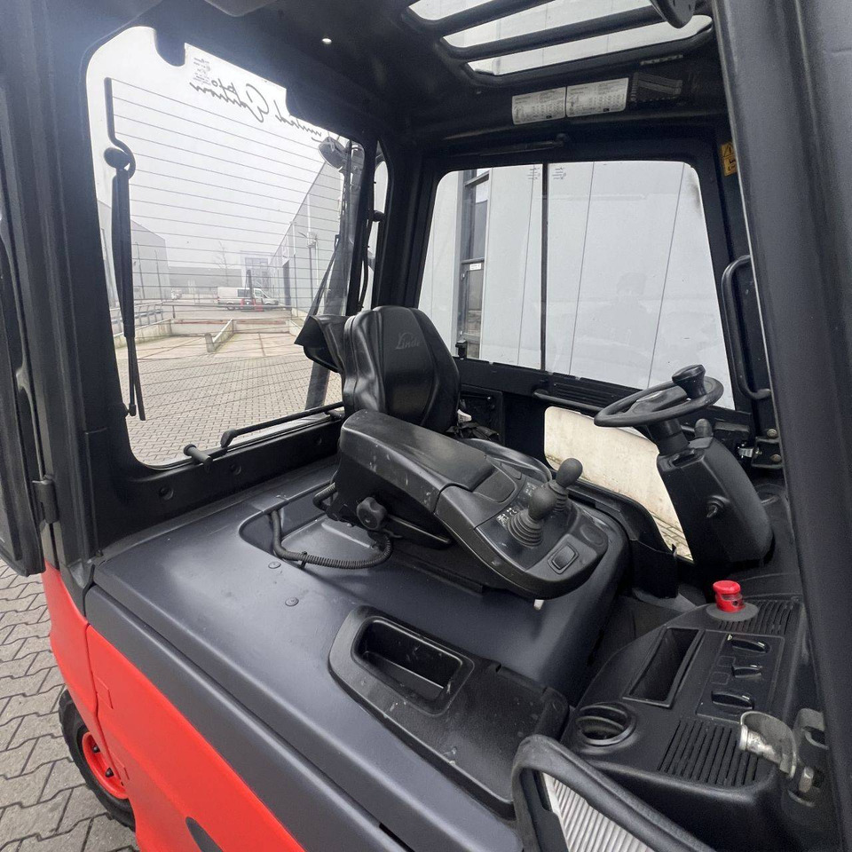 Linde Linde E40/600H (388) - Elektromos targonca: 4 kép. Linde Linde E40/600H (388) - Elektromos targonca: 4 kép.