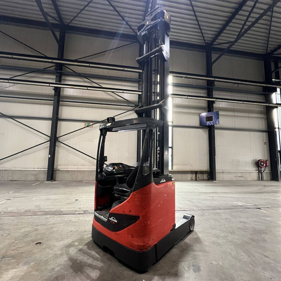 Linde R16 (1120) - Tolóoszlopos targoncá: 1 kép. Linde R16 (1120) - Tolóoszlopos targoncá: 1 kép.