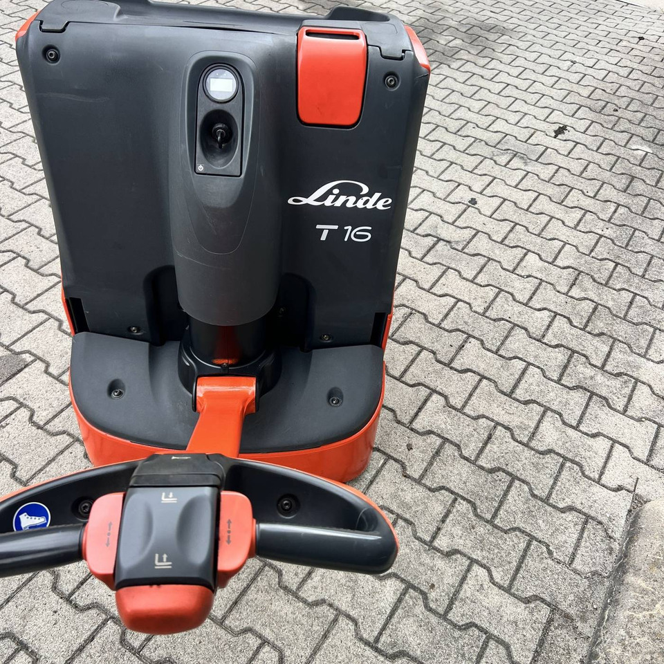 Linde T16 (1152) - Kézi raklapemelő: 5 kép. Linde T16 (1152) - Kézi raklapemelő: 5 kép.