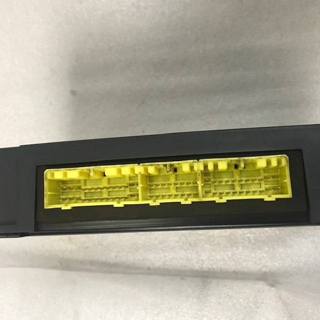 Motor controller for Caterpillar - ECU - Anyagmozgató gép: 2 kép. Motor controller for Caterpillar - ECU - Anyagmozgató gép: 2 kép.