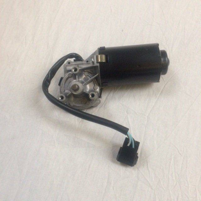 Motor wiper for Caterpillar DP45K-50 - Fülke és belső tér - Anyagmozgató gép: 2 kép. Motor wiper for Caterpillar DP45K-50 - Fülke és belső tér - Anyagmozgató gép: 2 kép.