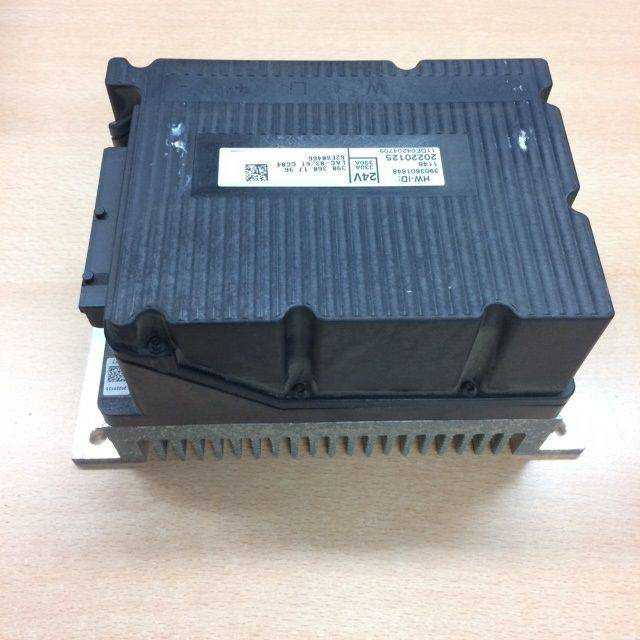 Output Module LAC-03/61 CC04 - ECU - Anyagmozgató gép: 4 kép. Output Module LAC-03/61 CC04 - ECU - Anyagmozgató gép: 4 kép.