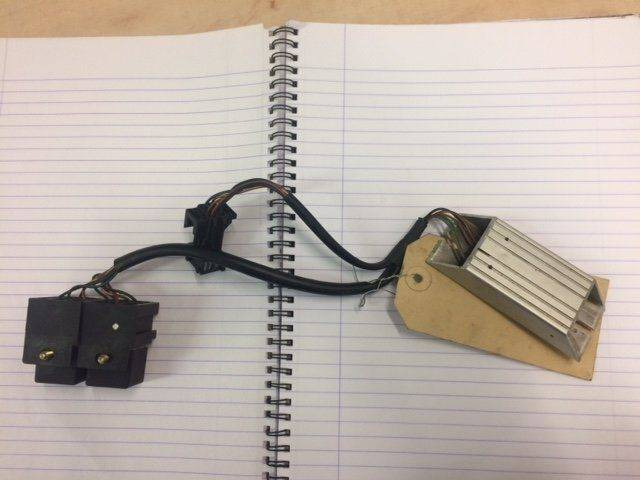 Resistor for Linde Series 335-02 - Kormányoszlop kapcsoló - Anyagmozgató gép: 1 kép. Resistor for Linde Series 335-02 - Kormányoszlop kapcsoló - Anyagmozgató gép: 1 kép.