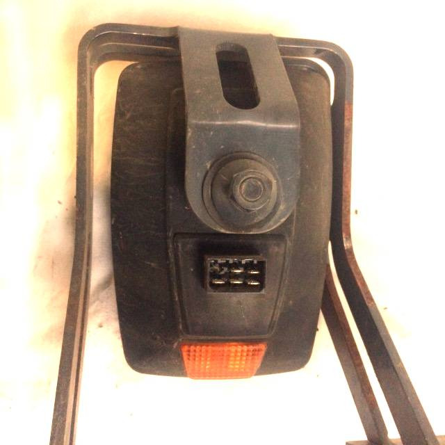 Spotlight front roadlamp for Linde H50-80, Series 396 - Lámpá/ Világítás - Anyagmozgató gép: 4 kép. Spotlight front roadlamp for Linde H50-80, Series 396 - Lámpá/ Világítás - Anyagmozgató gép: 4 kép.