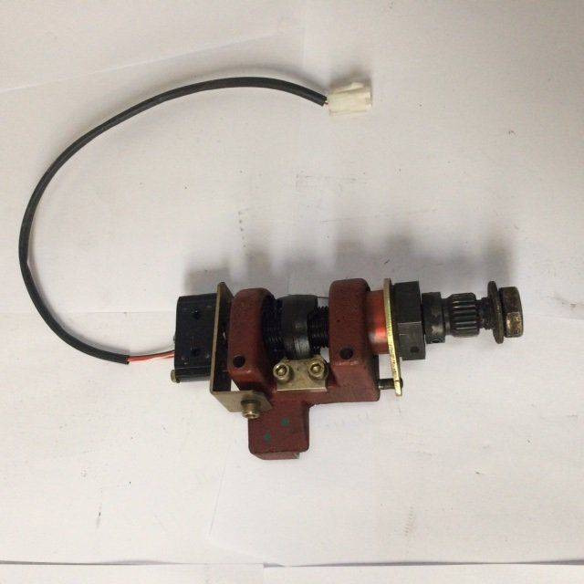 Steering Column for Linde - Kormányoszlop - Anyagmozgató gép: 2 kép. Steering Column for Linde - Kormányoszlop - Anyagmozgató gép: 2 kép.