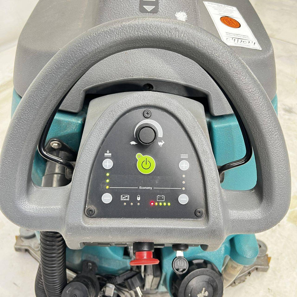 Tennant T5 - Súrológép: 4 kép. Tennant T5 - Súrológép: 4 kép.