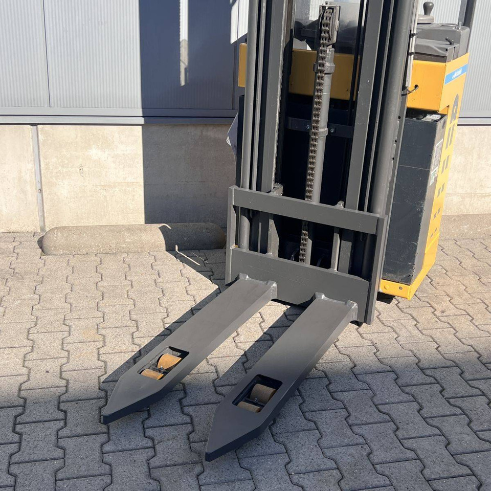 Unicarriers 160SDTFV540 AJN lízing Unicarriers 160SDTFV540 AJN: 15 kép. Unicarriers 160SDTFV540 AJN lízing Unicarriers 160SDTFV540 AJN: 15 kép.