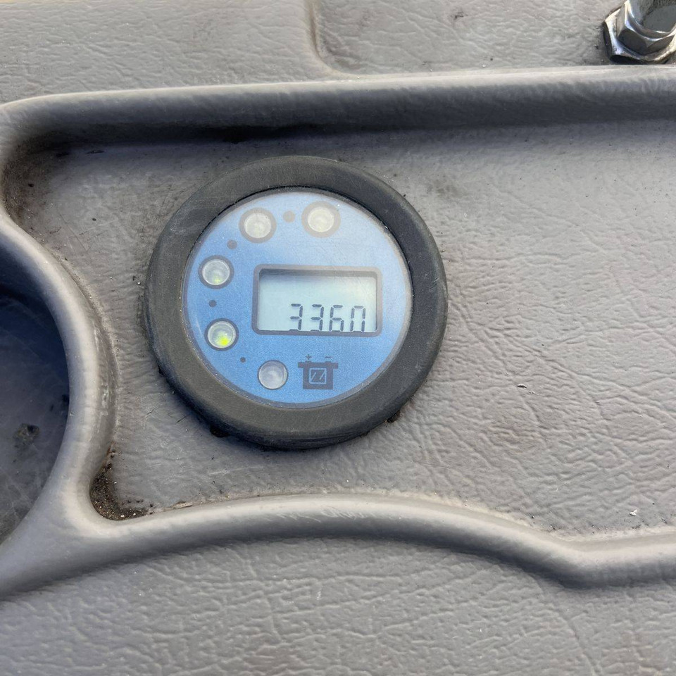 Unicarriers 160SDTFV540 AJN lízing Unicarriers 160SDTFV540 AJN: 8 kép. Unicarriers 160SDTFV540 AJN lízing Unicarriers 160SDTFV540 AJN: 8 kép.