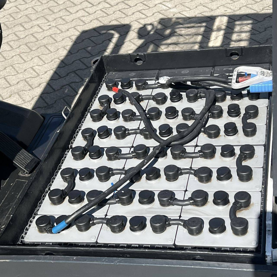 Elektromos targonca Unicarriers AG1N1L16Q: 12 kép.