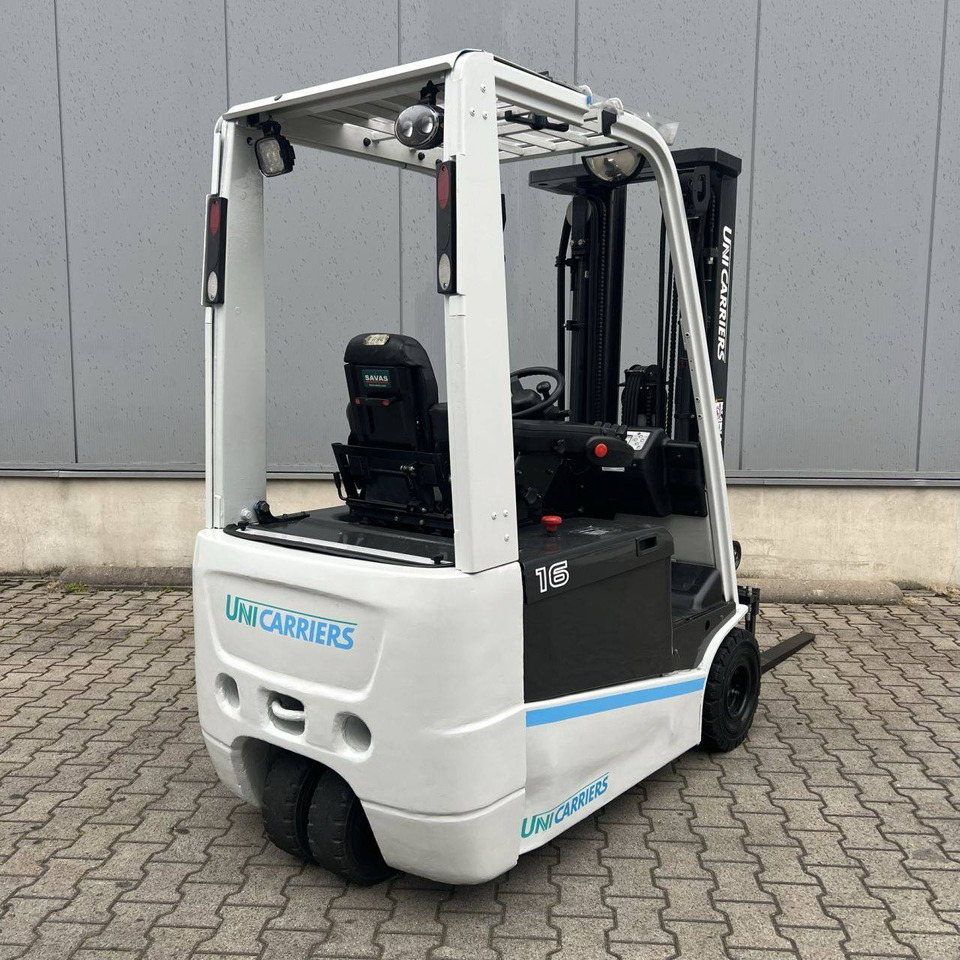 Unicarriers ET16 (AG1N12L16Q) - Elektromos targonca: 2 kép. Unicarriers ET16 (AG1N12L16Q) - Elektromos targonca: 2 kép.