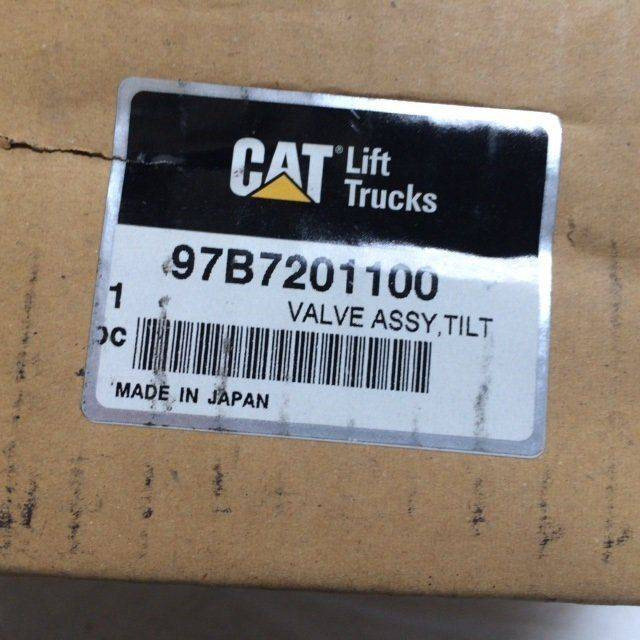 Valve assy,tilt for Caterpillar EP20K-35K/PAC - Hidraulikus szelep - Anyagmozgató gép: 3 kép. Valve assy,tilt for Caterpillar EP20K-35K/PAC - Hidraulikus szelep - Anyagmozgató gép: 3 kép.