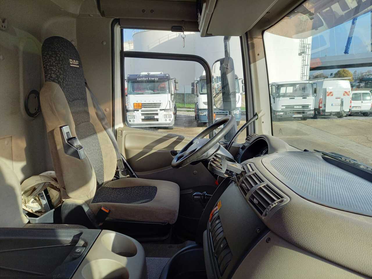 DAF CF85 - Tartályos teherautó: 4 kép. DAF CF85 - Tartályos teherautó: 4 kép.