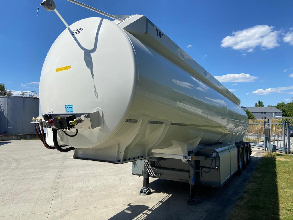 LAG - Tartályos félpótkocsi: 1 kép. LAG - Tartályos félpótkocsi: 1 kép.