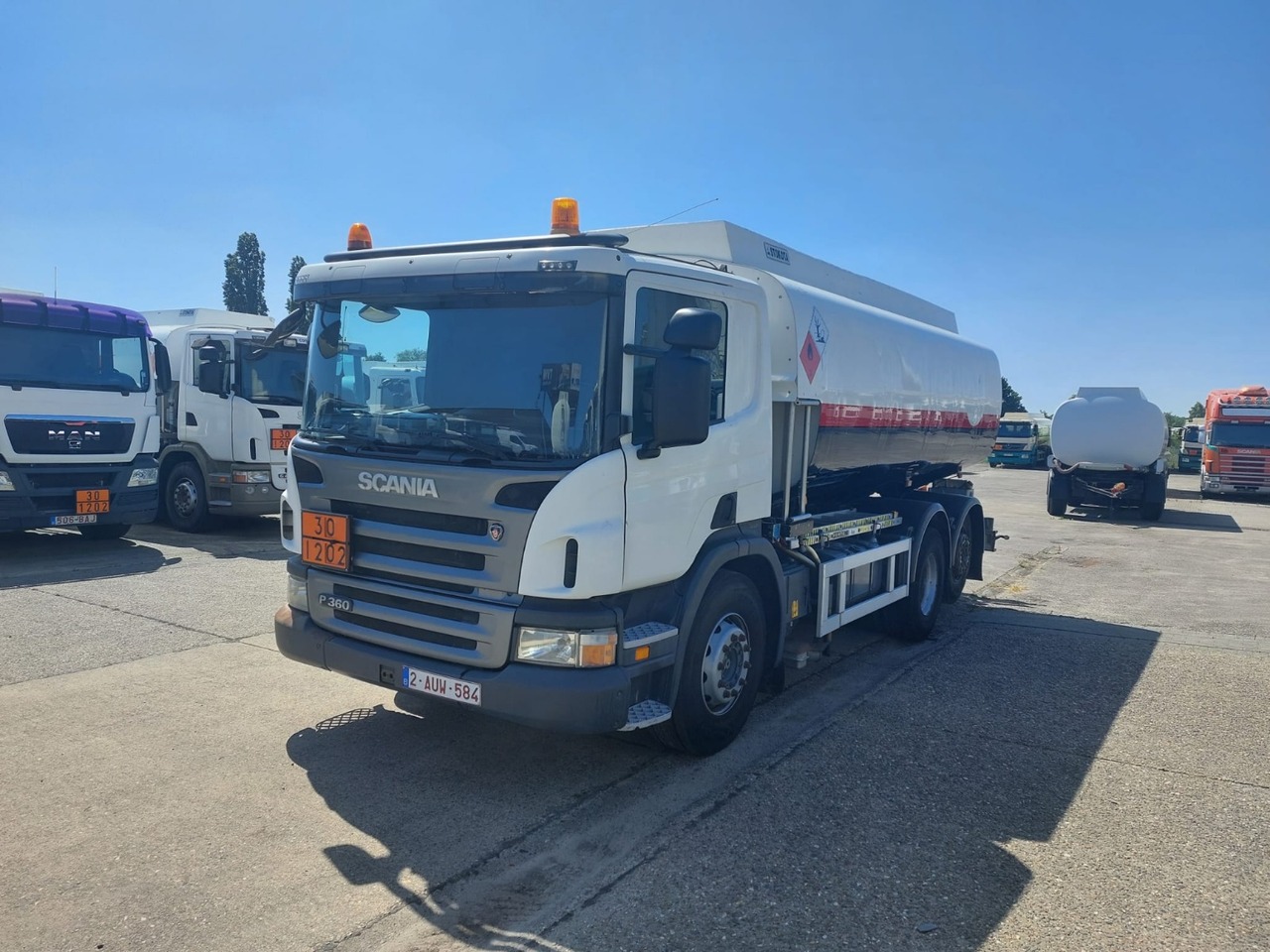 SCANIA PRT - Tartályos teherautó: 1 kép. SCANIA PRT - Tartályos teherautó: 1 kép.