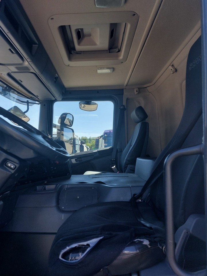 SCANIA PRT - Tartályos teherautó: 4 kép. SCANIA PRT - Tartályos teherautó: 4 kép.