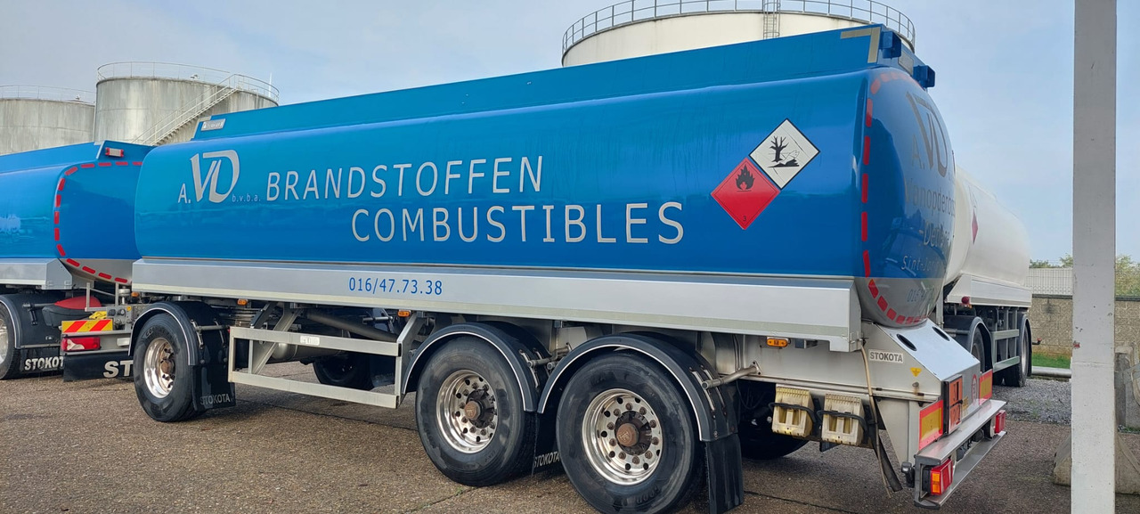 STOKOTA - Tartályos pótkocsi: 3 kép. STOKOTA - Tartályos pótkocsi: 3 kép.