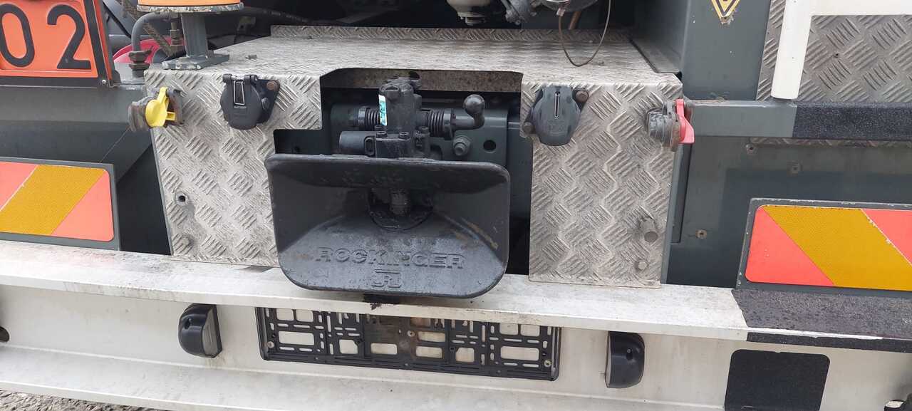 VOLVO FM - Tartályos teherautó: 4 kép. VOLVO FM - Tartályos teherautó: 4 kép.