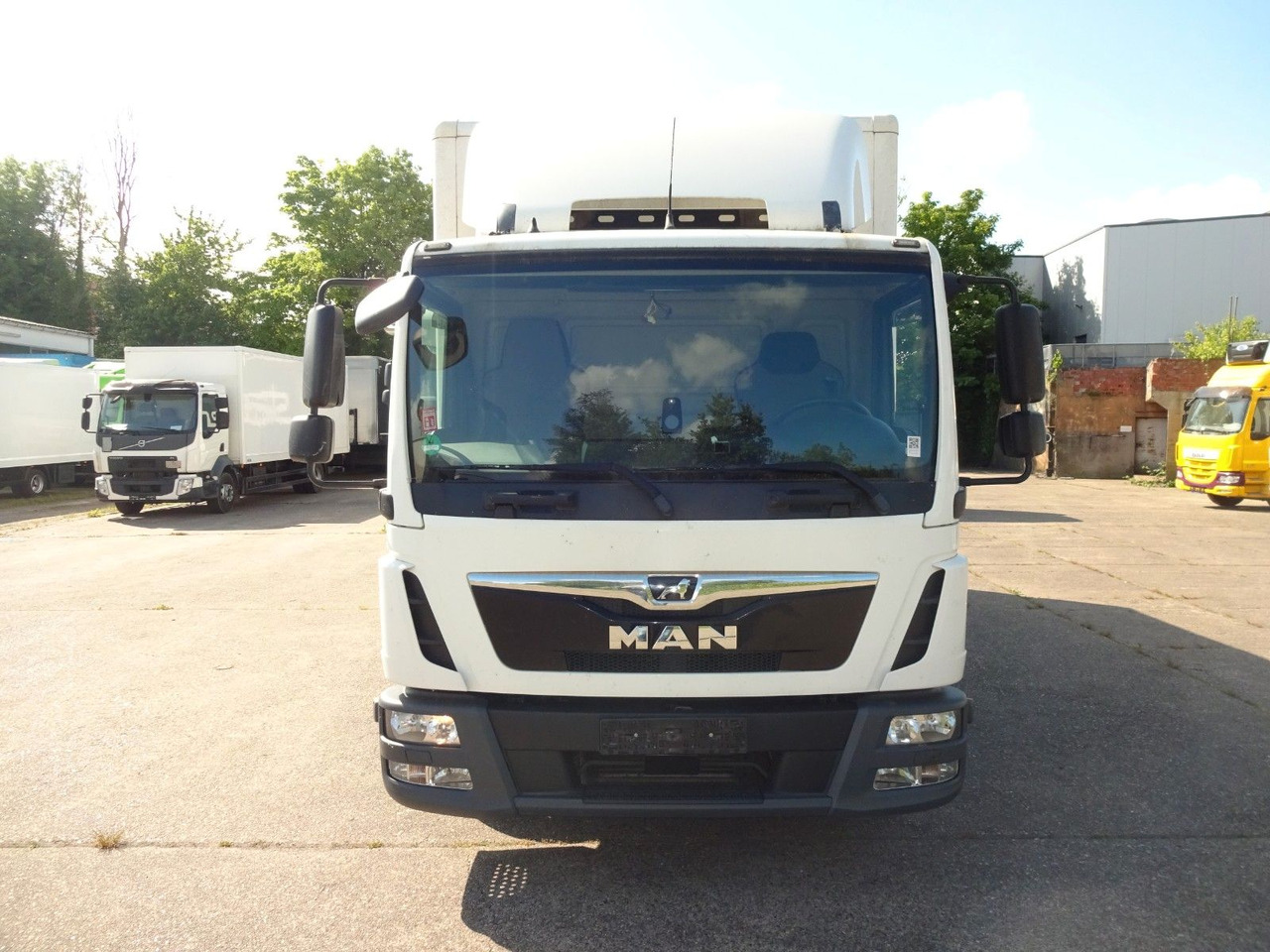 MAN TGL 8.190, LBW, Luft, Tempomat, Standheizung - Dobozos kisteherautó: 3 kép. MAN TGL 8.190, LBW, Luft, Tempomat, Standheizung - Dobozos kisteherautó: 3 kép.