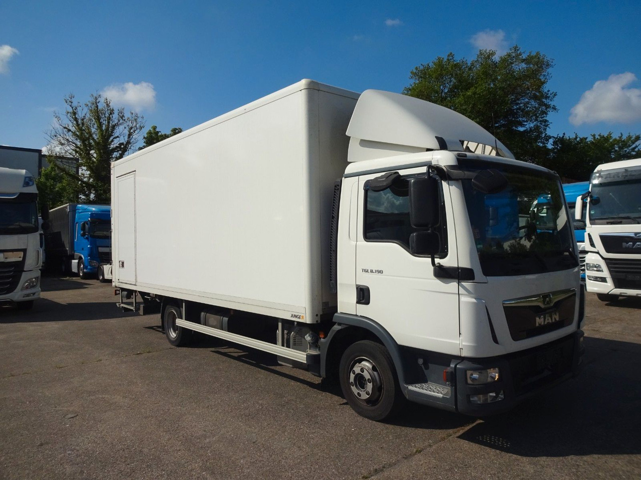 MAN TGL 8.190, LBW, Luft, Tempomat, Standheizung - Dobozos kisteherautó: 1 kép. MAN TGL 8.190, LBW, Luft, Tempomat, Standheizung - Dobozos kisteherautó: 1 kép.