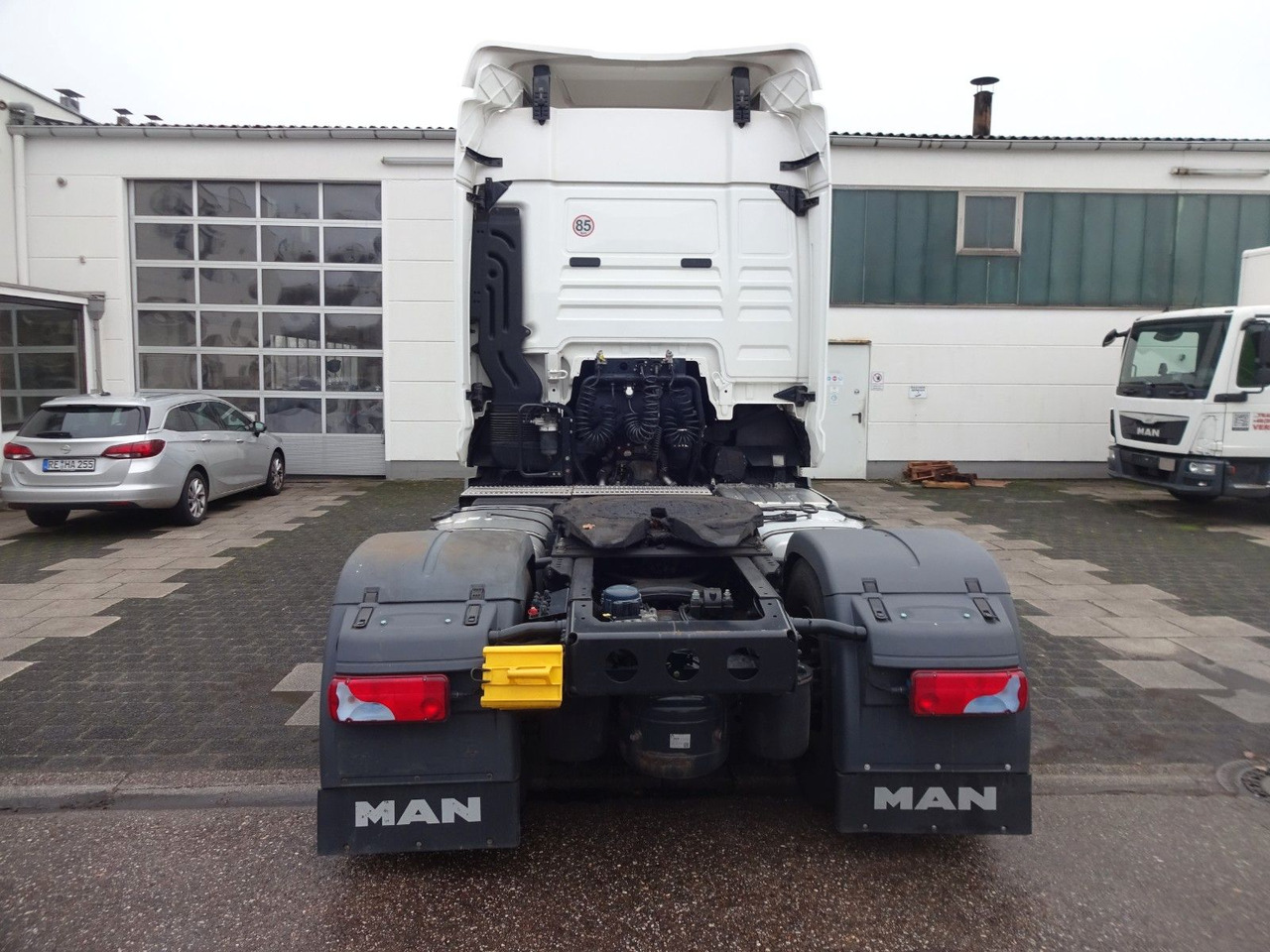 Nyergesvontató MAN TGX 18.470, XLX, Retarder, ACC, 2 x Tank: 7 kép. Nyergesvontató MAN TGX 18.470, XLX, Retarder, ACC, 2 x Tank: 7 kép.