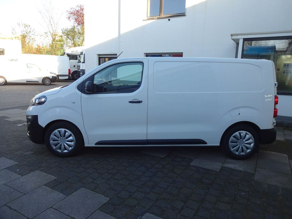 Opel Vivaro Kasten L1H1, Klima, PDC, 50 pcs. - Kis furgon: 3 kép. Opel Vivaro Kasten L1H1, Klima, PDC, 50 pcs. - Kis furgon: 3 kép.