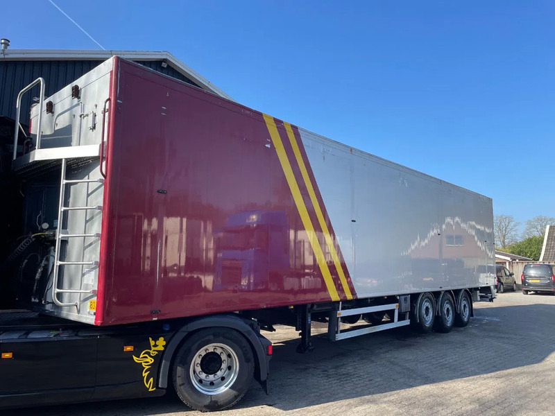 Bulthuis 92m3 Cargo Floor Liftas Schijfremmen APK/TUV 11/2025 - Félpótkocsi öönkihordós: 1 kép. Bulthuis 92m3 Cargo Floor Liftas Schijfremmen APK/TUV 11/2025 - Félpótkocsi öönkihordós: 1 kép.