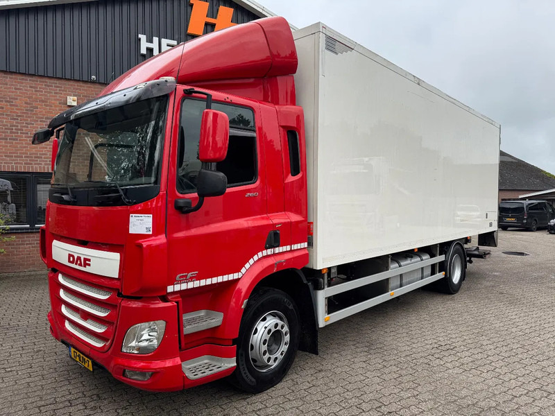 DAF CF 260 4X2 7.6 Frigoblock FK12 -25 Trennwand 2T LBW, HEIWO, Top condition - Hőszigetelt teherautó: 1 kép. DAF CF 260 4X2 7.6 Frigoblock FK12 -25 Trennwand 2T LBW, HEIWO, Top condition - Hőszigetelt teherautó: 1 kép.