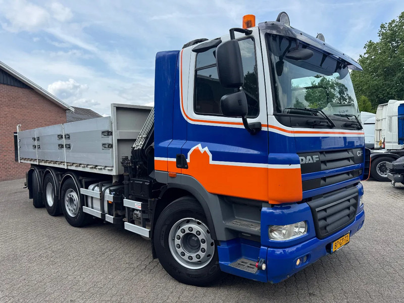 DAF CF 85.360 8X2 3 Zijdige kipper HIAB 16 t/m kraan AHK Top condition - Billenőplatós teherautó, Darus autó: 4 kép. DAF CF 85.360 8X2 3 Zijdige kipper HIAB 16 t/m kraan AHK Top condition - Billenőplatós teherautó, Darus autó: 4 kép.