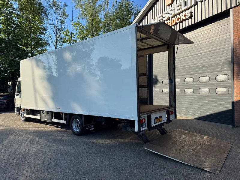 DAF LF 210 12T Airco 7.3M Koffer LBW 449.300KM NL Truck - Dobozos felépítményű teherautó: 3 kép. DAF LF 210 12T Airco 7.3M Koffer LBW 449.300KM NL Truck - Dobozos felépítményű teherautó: 3 kép.