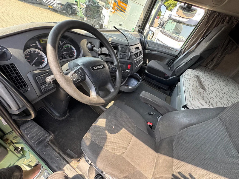 DAF XF 460 6X2 Jumbo Volume kombi Standairco Hefdak 8.1 + 7.8M 120m3 - Dobozos felépítményű teherautó: 5 kép. DAF XF 460 6X2 Jumbo Volume kombi Standairco Hefdak 8.1 + 7.8M 120m3 - Dobozos felépítményű teherautó: 5 kép.