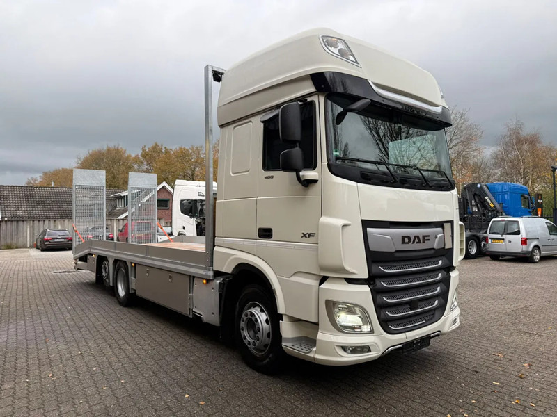 DAF XF 480 6X2 SSC FAR Oprijwagen Machinery transport Laadbak nieuw EURO 6 - Autószállító teherautó: 2 kép. DAF XF 480 6X2 SSC FAR Oprijwagen Machinery transport Laadbak nieuw EURO 6 - Autószállító teherautó: 2 kép.