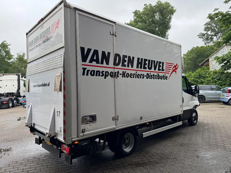Iveco Daily 35C18 Koffer Airco 750KG Laadklep LBW Automatic! - Furgon: 3 kép. Iveco Daily 35C18 Koffer Airco 750KG Laadklep LBW Automatic! - Furgon: 3 kép.