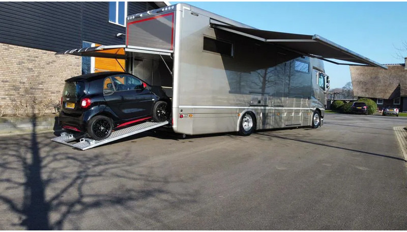 Volvo Motorhome Pop-out - Garage - 4.780KM - New condition FH 540 - Lakóautó: 4 kép. Volvo Motorhome Pop-out - Garage - 4.780KM - New condition FH 540 - Lakóautó: 4 kép.