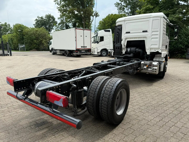 MAN TGM TGM 15.250 4X2 Chassis, Airco, 526.460 KM, Slaapcabine - Alvaz teherautó: 3 kép. MAN TGM TGM 15.250 4X2 Chassis, Airco, 526.460 KM, Slaapcabine - Alvaz teherautó: 3 kép.