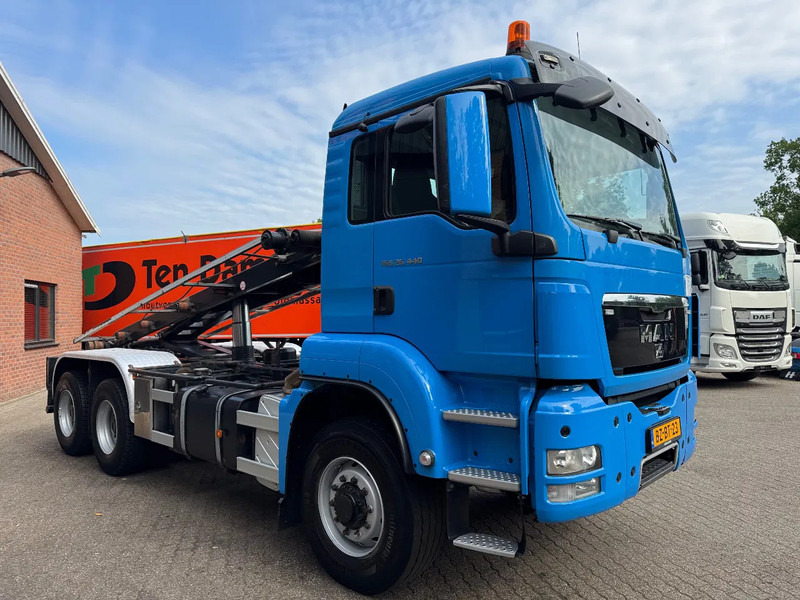 MAN TGS 26.440 6X6 30T NCH Kabel/Cable Manual EEV AHK NL Truck - Teherautó - kábelrendszer: 2 kép. MAN TGS 26.440 6X6 30T NCH Kabel/Cable Manual EEV AHK NL Truck - Teherautó - kábelrendszer: 2 kép.
